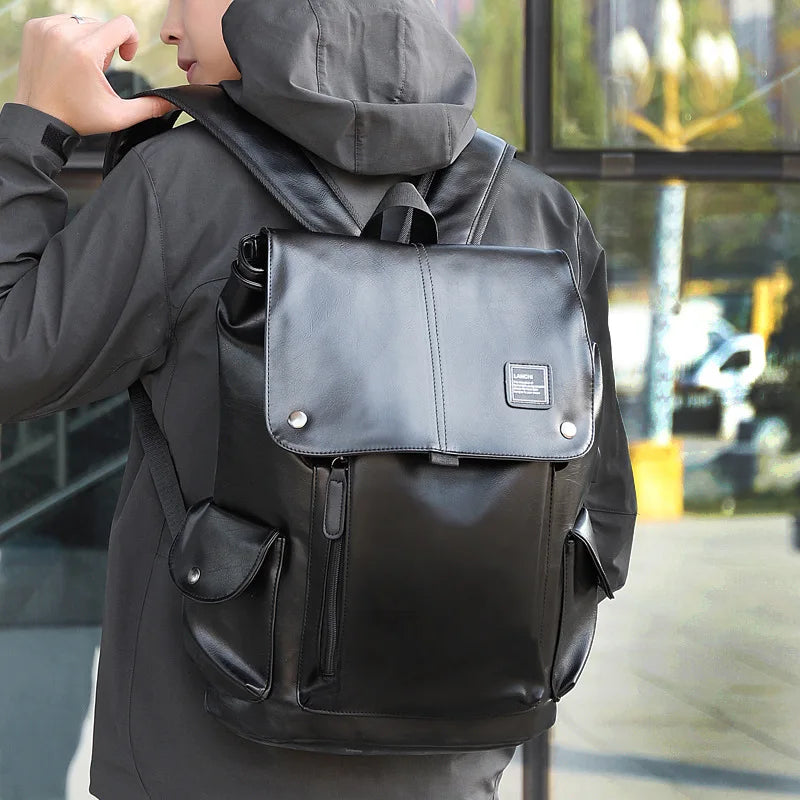 Zaino Uomo in Pelle di Lusso – Grande Capacità per Laptop e Viaggi d’Affari