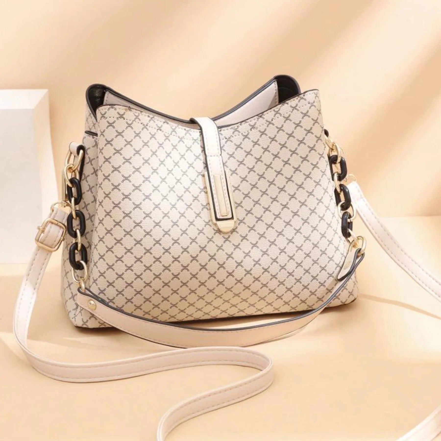 Genuine Leather Women's Bag - Ayla Hernandes
