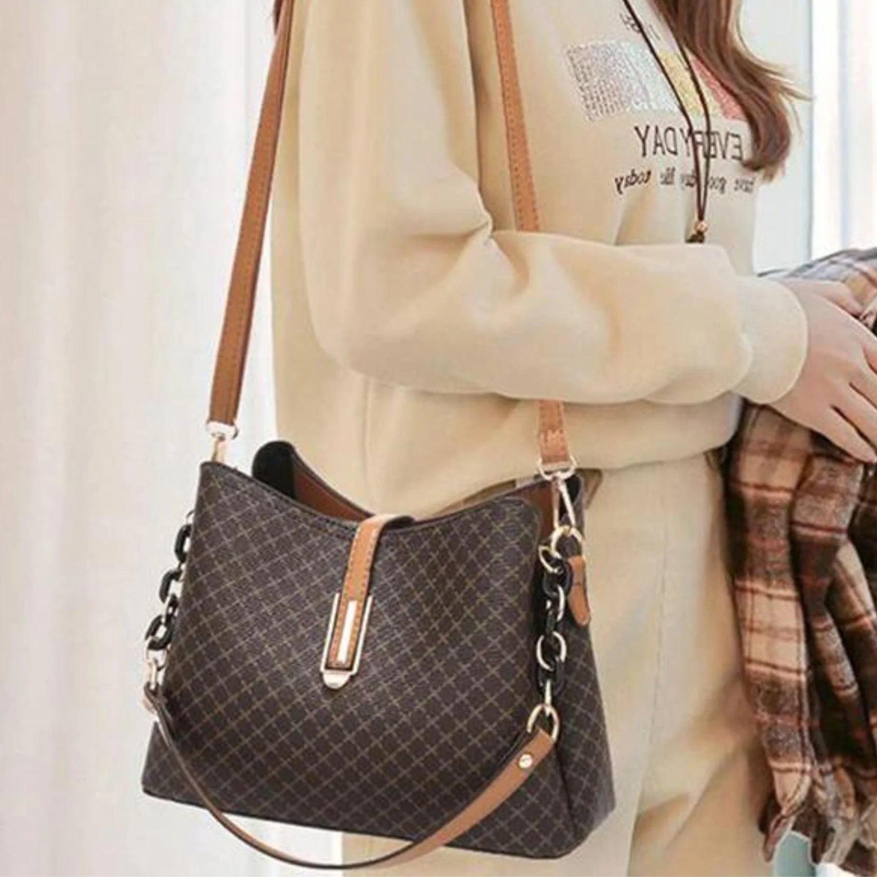 Genuine Leather Women's Bag - Ayla Hernandes