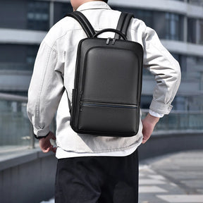Zaino Uomo in Pelle con Porta USB – Elegante e Funzionale per Ufficio, Viaggi e Laptop