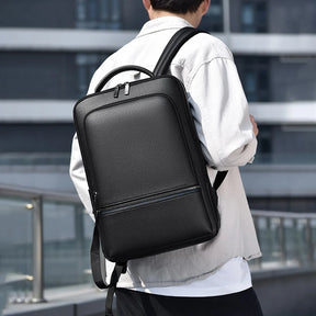 Zaino Uomo in Pelle con Porta USB – Elegante e Funzionale per Ufficio, Viaggi e Laptop
