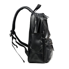 Zaino Uomo in Cuoio Impermeabile con Porta USB – Perfetto per Laptop 14” e Viaggi Casual